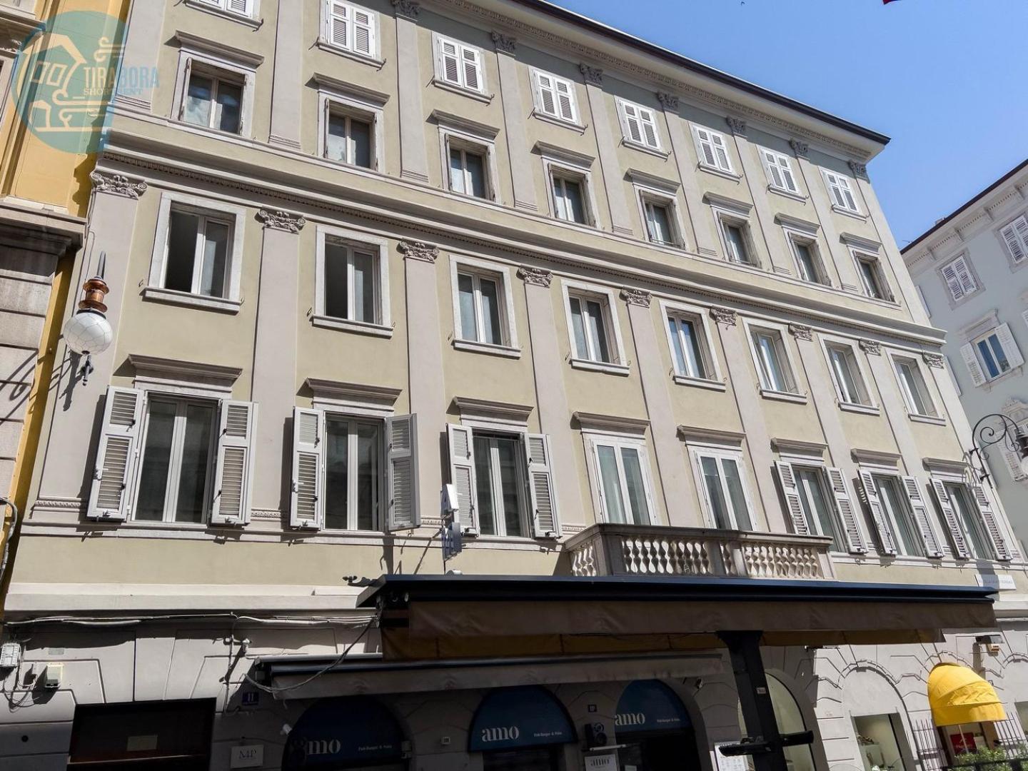 Cassa Di Risparmio 11 Tirabora Short Rent ترييستي المظهر الخارجي الصورة